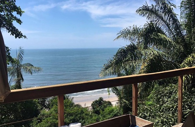 Casa de luxo na Praia dos Pinheiros no Guarujá/SP