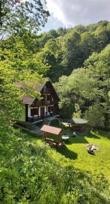 Casa de vacanta Satic Piatra Craiului La Doi viermi