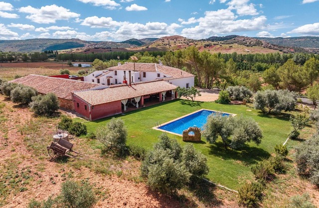 Casa del Labrador with Spa and shared pool