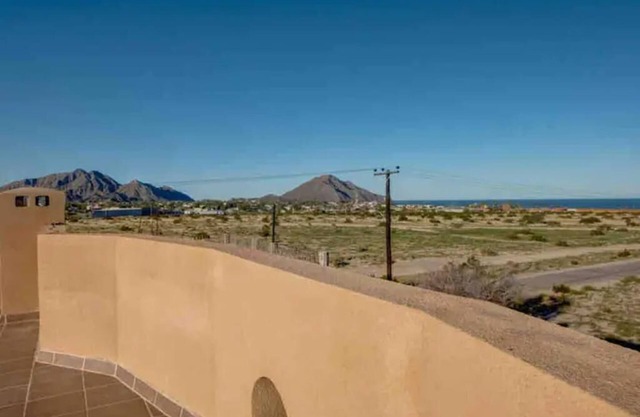 CASA DEL MAR‣ Sleeps 14 ‣ AC ‣ WiFi ‣ Near Malecón