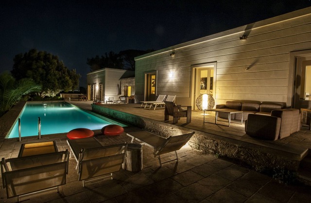 Casa dell'Arco - Four Bedroom Villa, Sleeps 10