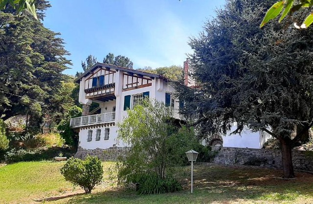 Casa Echevarria