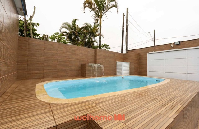 Casa em Itanhaém com piscina e churrasqueira