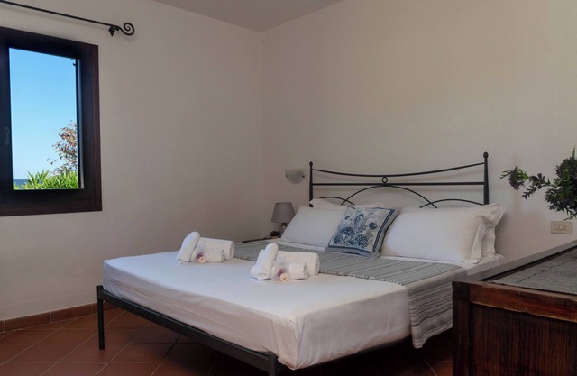 Casa EOS - Two Bedroom Apartment, Sleeps 4