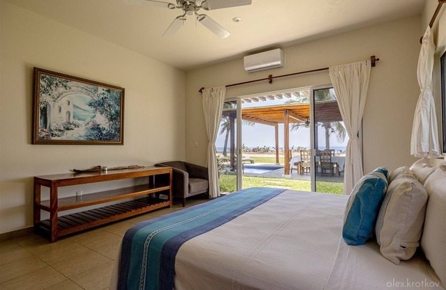 Casa Escondida: Private Oceanfront Villa W/Chef