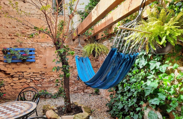 Casa Font . Price for 6 people. Check prices for 4 people.