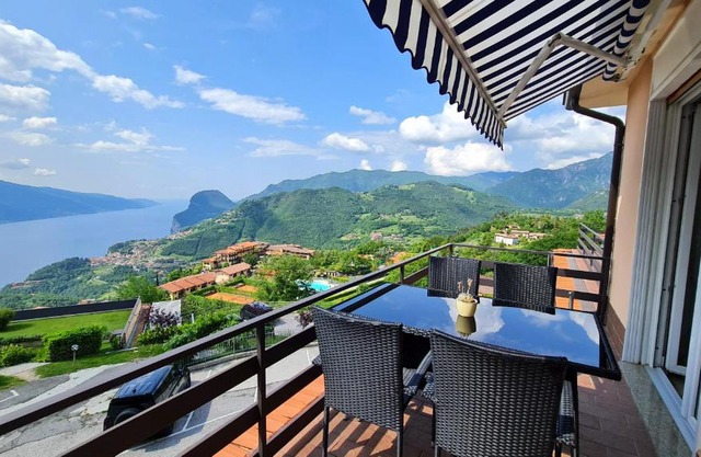 Casa Irene le Balze appartamento vista lago