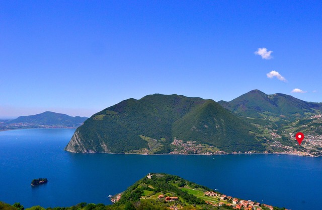 Casa Lago - Stunning View of Lake Iseo. Pool, Luxury & Tranquility: : ★