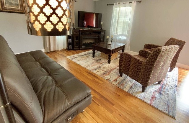 Casa Leon in the Heart of Lubbock and footsteps away from Texas Tech!