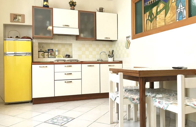 Casa Lilla central WiFi, 2 max 3 beds, 700mt dal lido White Beach
