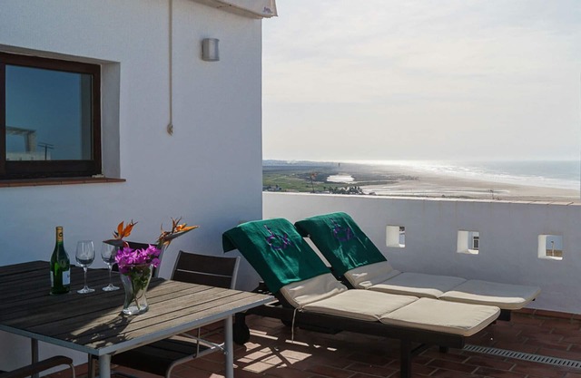 Casa Linda. Stylishly refurbished in old town Conil.