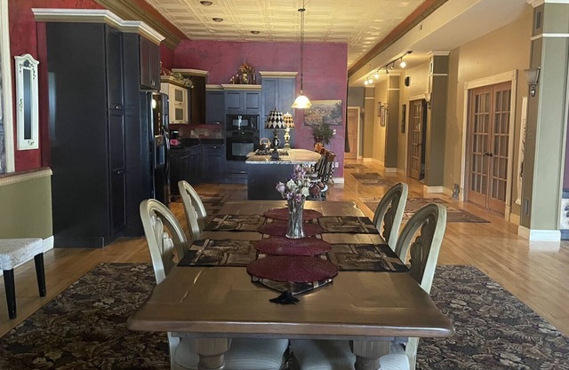 Casa Mia Apartment 10 miles from starved rock