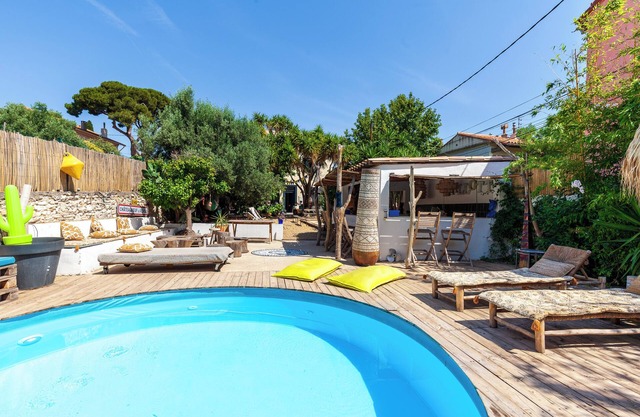 Casa Moz House Pétanque, Pool with Rooftop and Wi-Fi