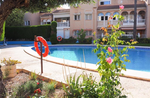 Casa Narú Albir, duplex appartement met ruim terras en buitenkeuken
