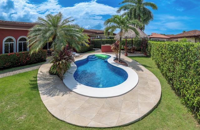 Casa Oasis - Beachside home with Private Pool