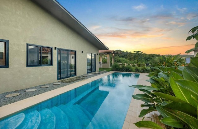 Casa Ola – Tropical Beachside Escape in Playa Venao