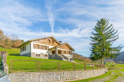 Casa Ospela, espectacular chalet de montaña rodeada de naturaleza