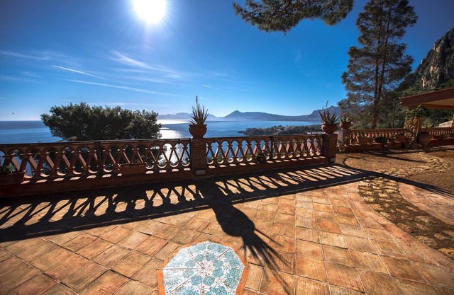 Casa Panoramica, prestigious Villa with sea view terraces
