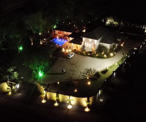 Casa para Locação Terras de São Francisco!