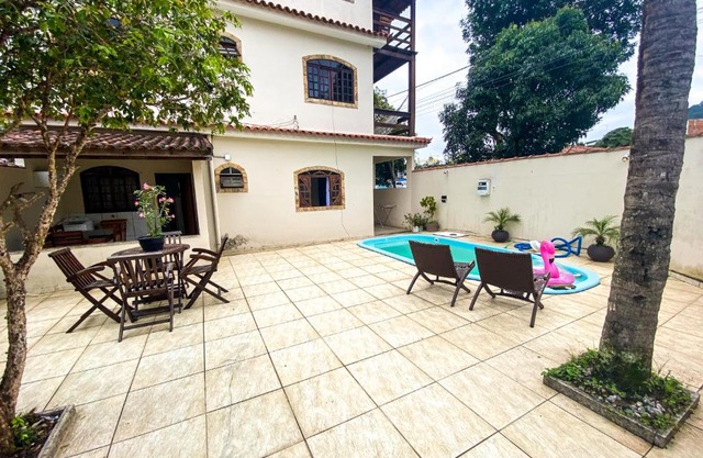 Casa para temporada com piscina em Angra dos Reis