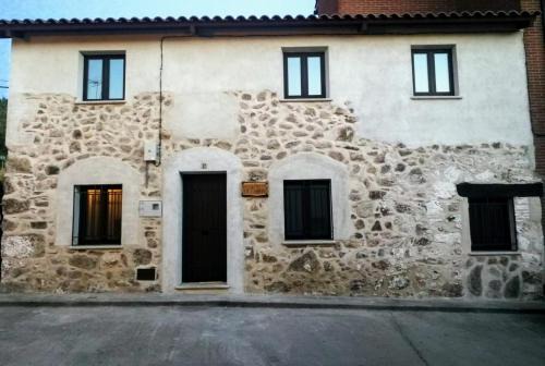 Casa Rural El Enebro 4 estrellas