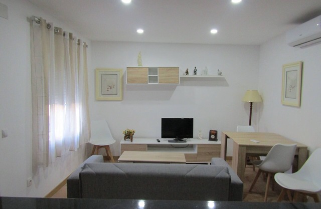 Casa Rural en Alarilla, Junto a La Muela