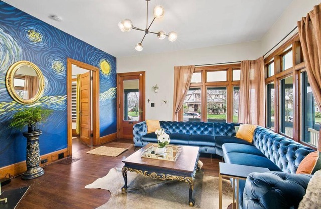 Casa Van Gogh: a Historic N. Slope retreat