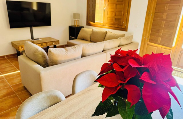 Casa VillaFlamenca (full rental). Ideal for getting to know Segovia (10 minutes)