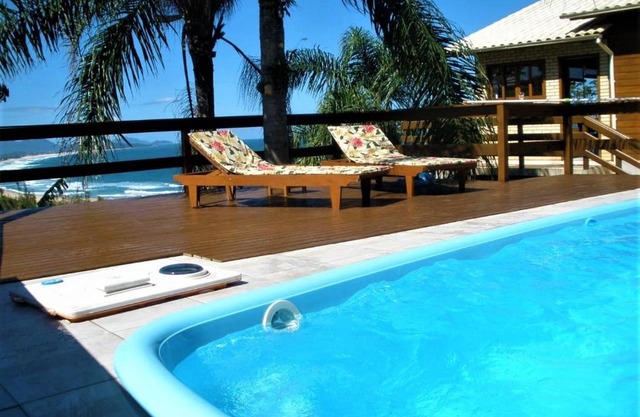 Casa Vista Privilegiada: Piscina e Conforto