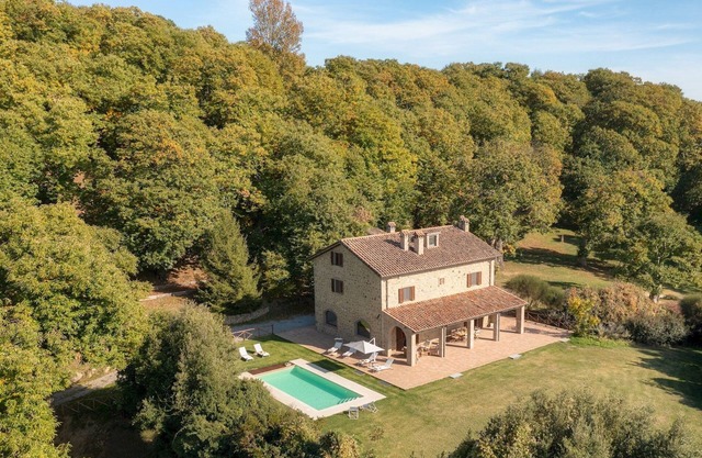 Casale del Castagneto 8, Emma Villas