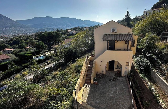 Casale di Sicilia for 4