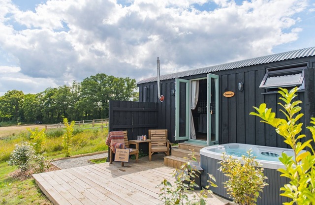 Cascade - a holiday let by Bloom Stays that sleeps 2 guests in 1 bedroom