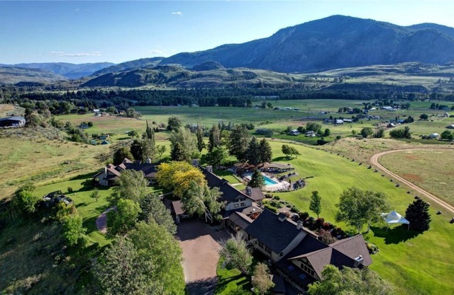 Casia Lodge and Ranch