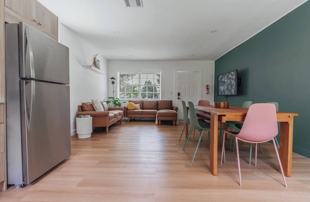 Casita Avocado/3-bedroom house in North Miami Beach/Near city & beaches