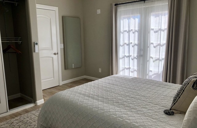 Casita del Sol, a charming guest house on the West-end of Simi Valley