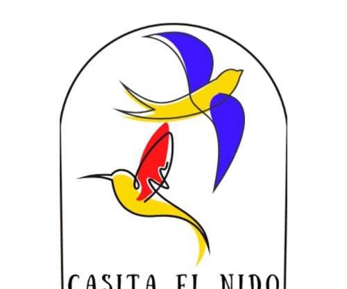 Casita El Nido- Spacious 2 Bedroom Main Floor Apartment