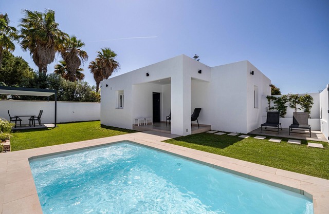 Casita Meraki 2 with heated indoor pool, garden, terrace, and Wi-Fi