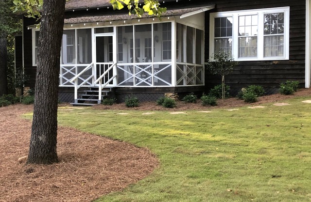 Cason’s Cabin-Callaway Gardens Area -Historic Property-Lake-Pool-Trails