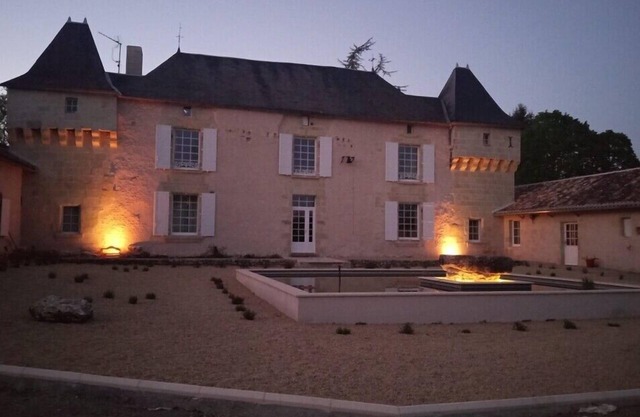 Castel du 15ème Siècle, Calme et Sérénité au Coeur de la Forêt