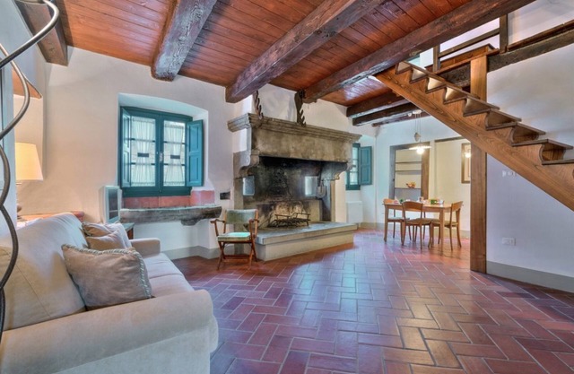 CASTLE OF SARNA Casa Cisterna