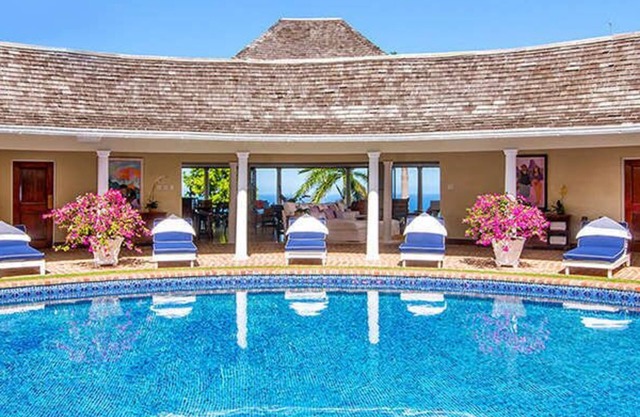 Casuarina Luxury villa
