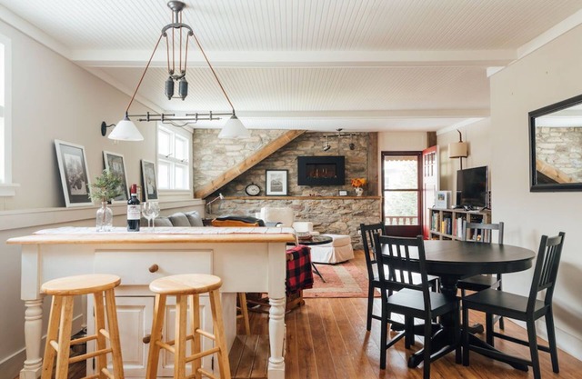 Catskill Chalet: Serene Mountain Escape