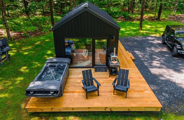 Catskill Modern Tiny Escape Hot Tub Sauna Outdoor Theatre