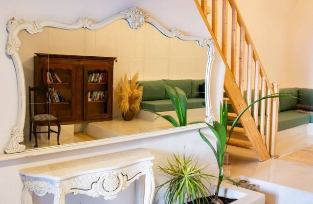 Cave house in beautiful local village with views, gym and relaxing atmosphere