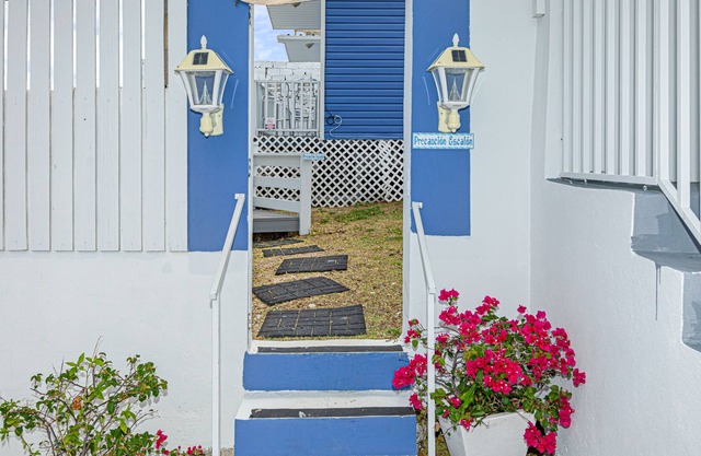 Cayo Enriquito | Beautiful tropical casita located in unique La Parguera, Lajas