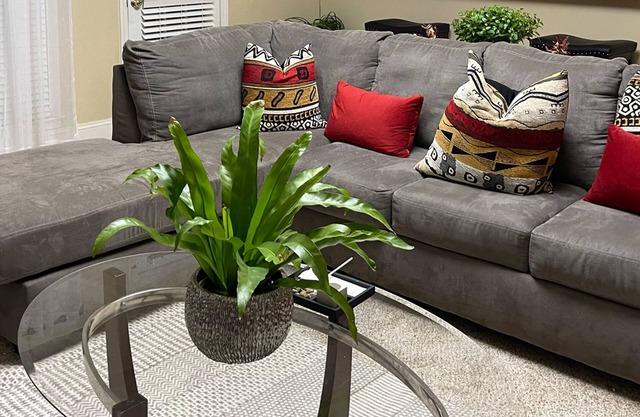 Cazenitah: The Ideal Getaway, Corporate 3BR in Prime Location and Neighborhood
