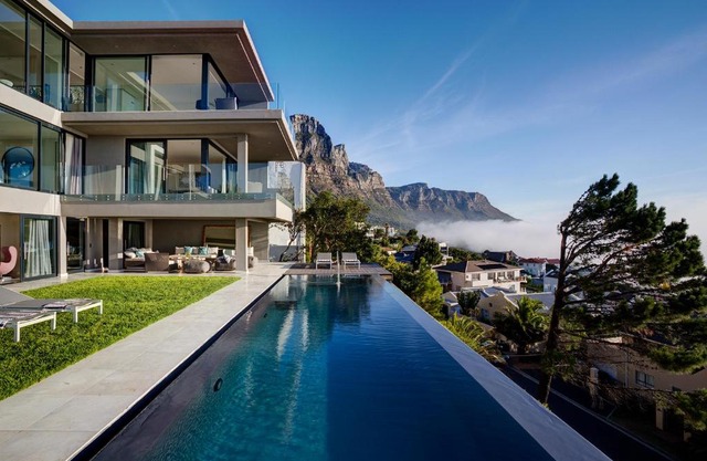 CB-ONE Luxury Stay