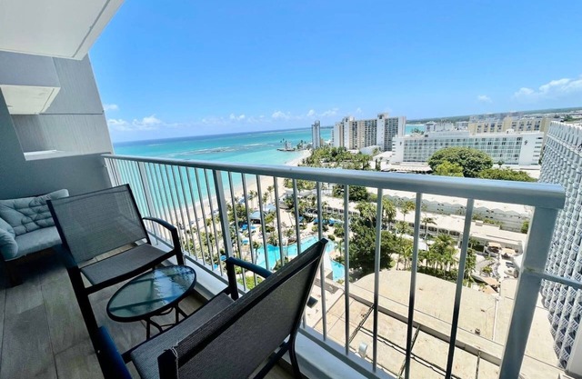 CB18-Lovely Ocean view balcony