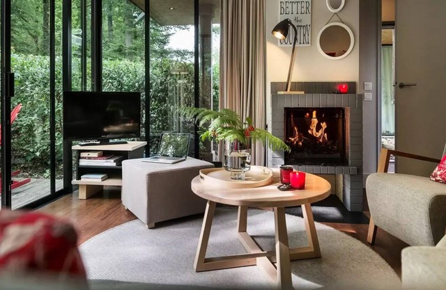 Center Parcs - Domaine Les Bois-Francs - 4 Room Cottage 6 People VIP Pagoda