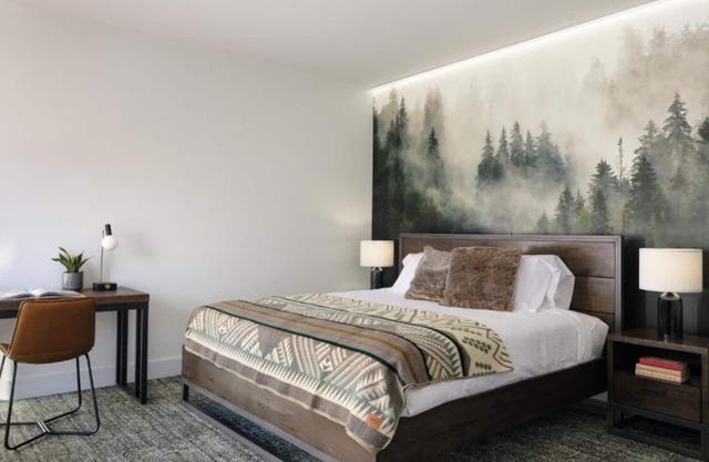 Central Base for Your Colorado Adventure Awaits! Pets Allowed, Parking!